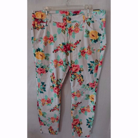 Vintage Soft Floral Metaphor Pants - Picture 2 of 5